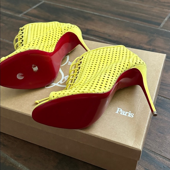 New authentic Christian Louboutin shoes - Picture 5 of 6